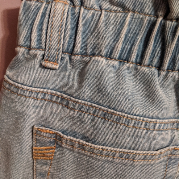 Medium Wishlist Paperbag style jean shorts - Picture 5 of 5